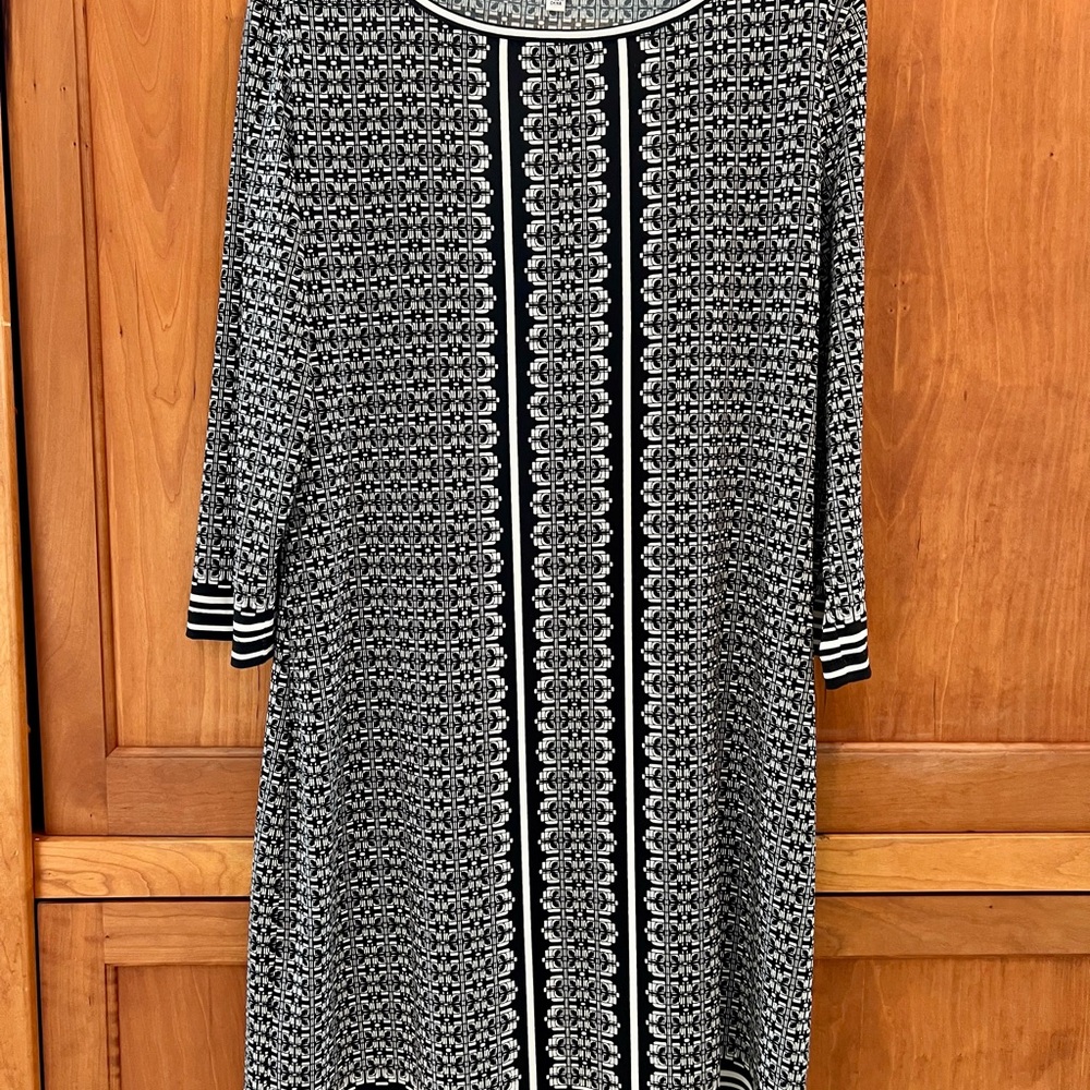Max Studio Monochrome Patterned 3/4 Sleeve Dress